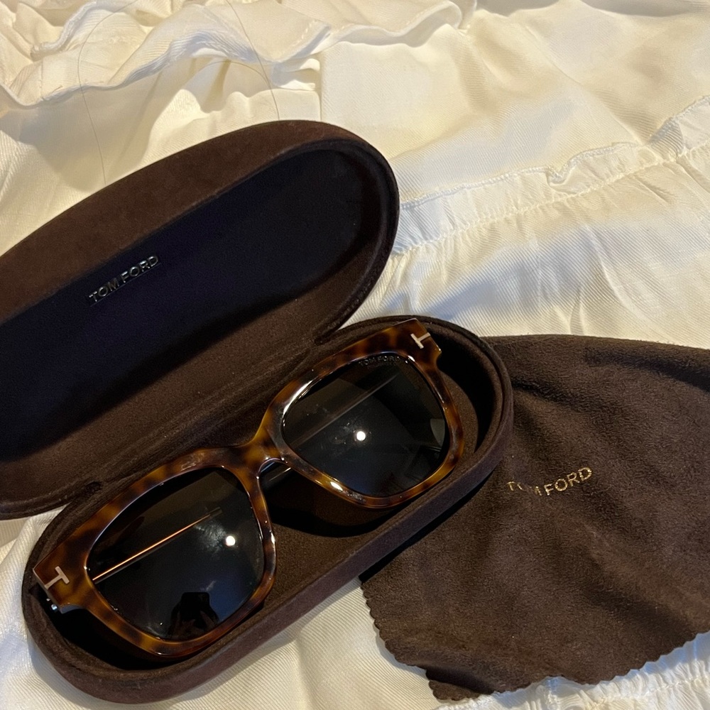 TOM FORD Brown Tortoise Polarized “Tracy” Sunglasses